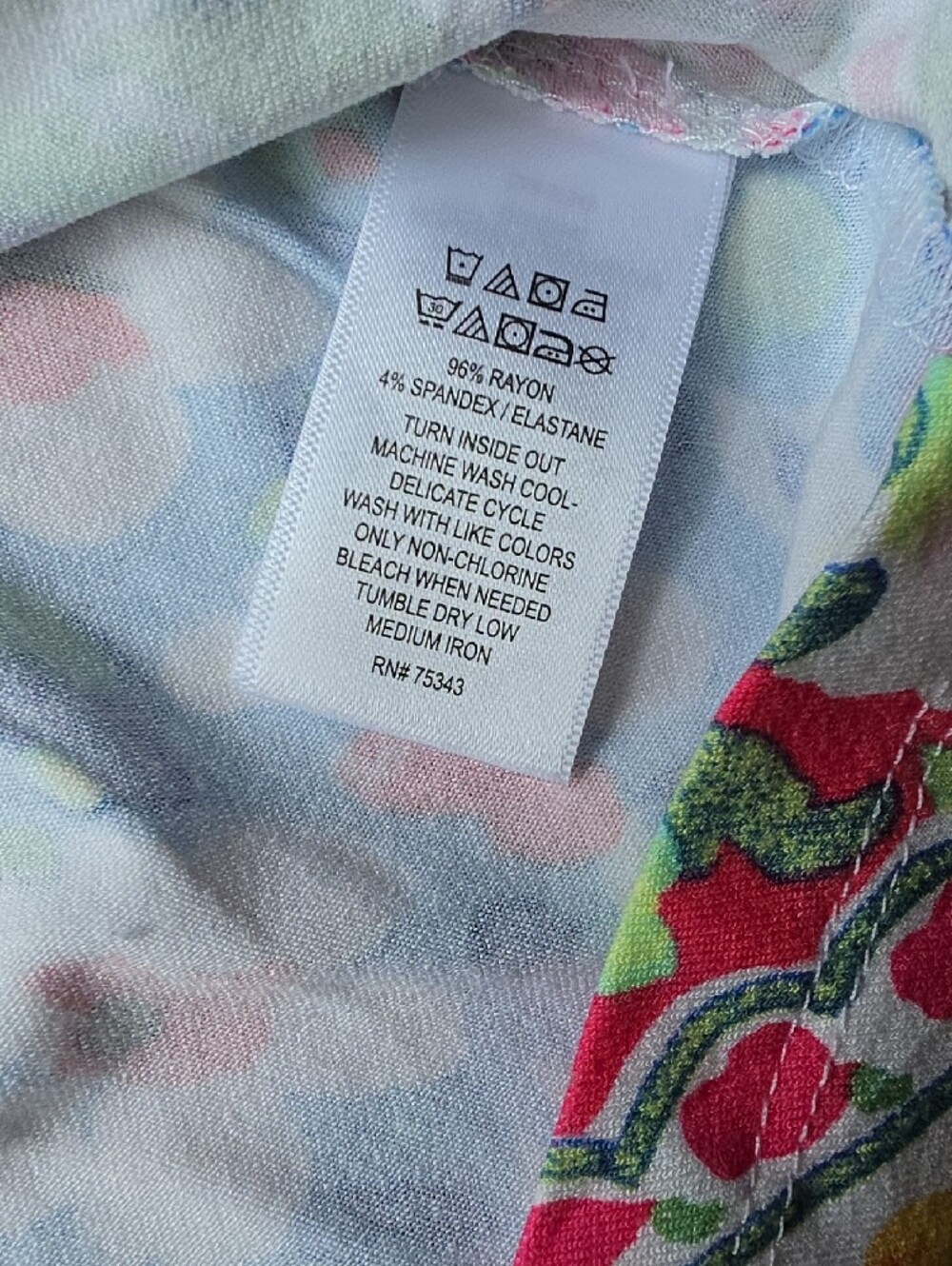 (S) NWT Cynthia Rowley Bright Paisley Soft Comfy Vacation Floral Summer Stretchy - Picture 6 of 7